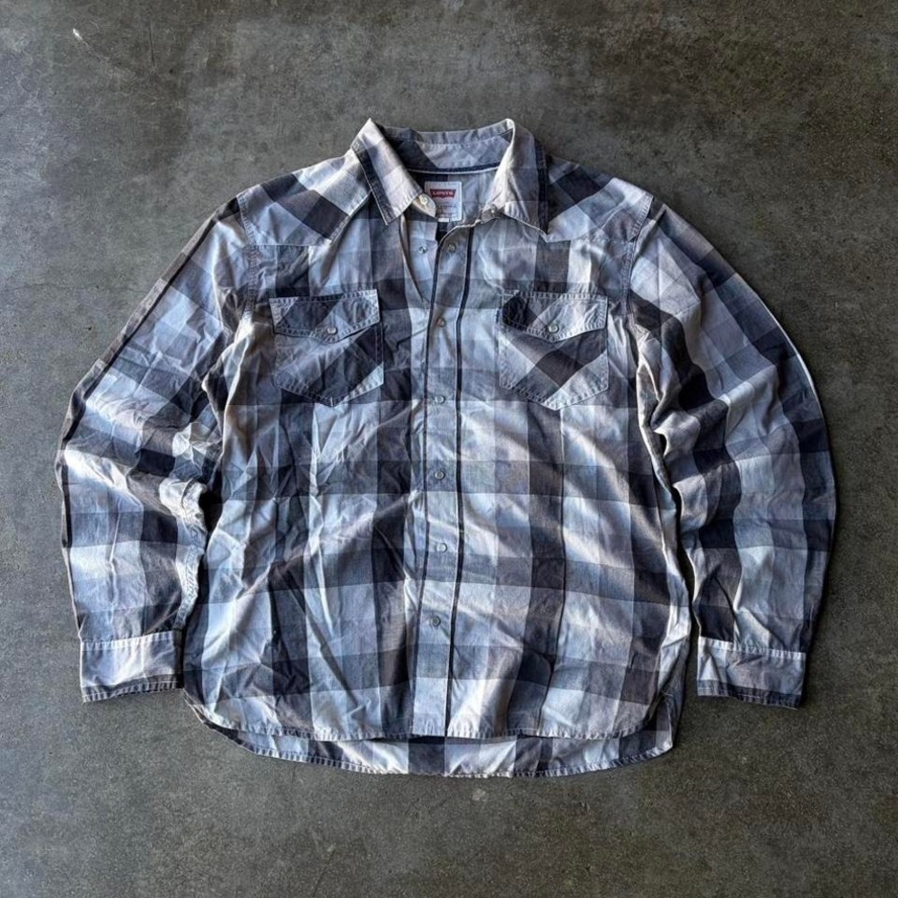 2000s levis‎ western pearl snap button down